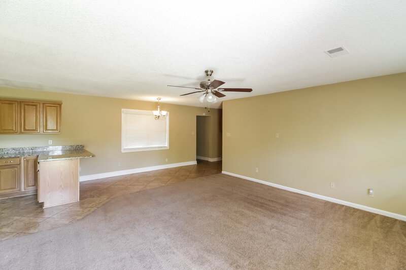 1,780/Mo, 10018 Goodman Rd Olive Branch, MS 38654 Living Room View 4