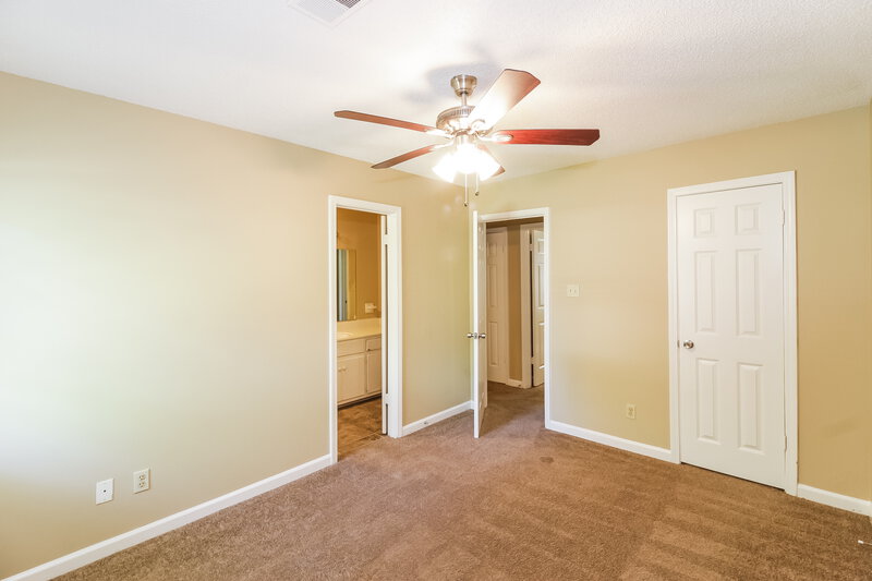 1,780/Mo, 10018 Goodman Rd Olive Branch, MS 38654 Master Bedroom View 2