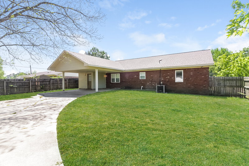 1,780/Mo, 10018 Goodman Rd Olive Branch, MS 38654 Rear View 4