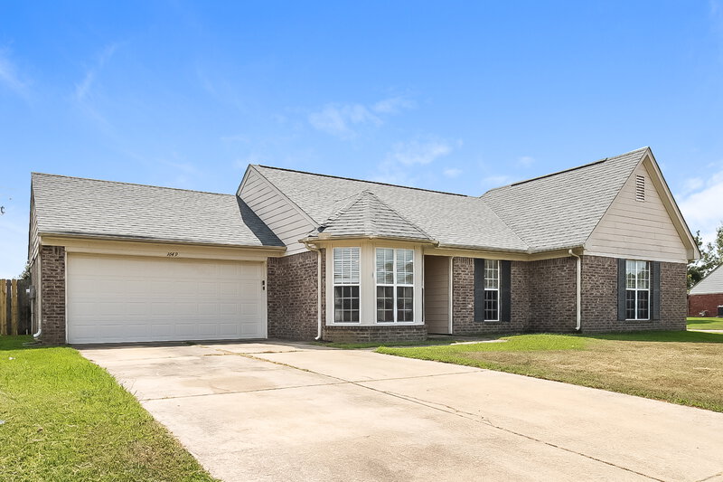 1,795/Mo, 1649 Cherry Creek Dr Southaven, MS 38671 Front View 2