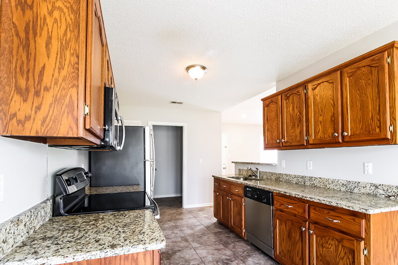 1,795/Mo, 1649 Cherry Creek Dr Southaven, MS 38671 Kitchen View