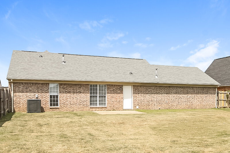 1,795/Mo, 1649 Cherry Creek Dr Southaven, MS 38671 Rear View 2