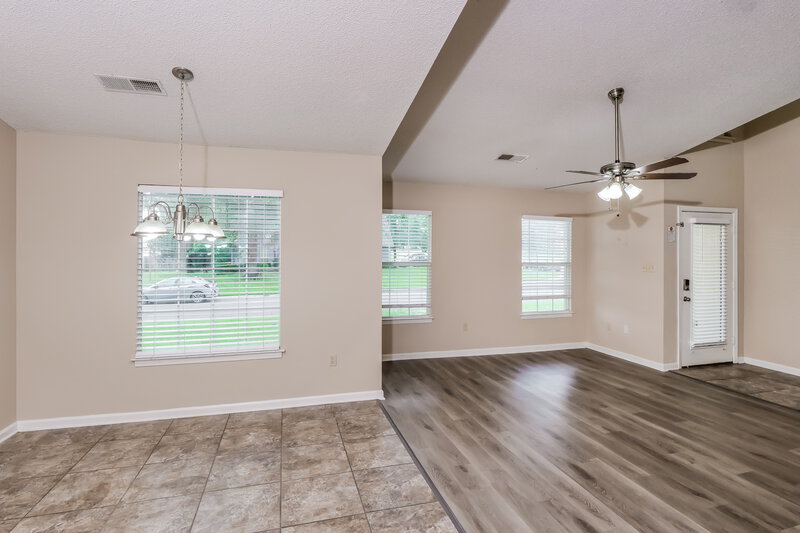 1,635/Mo, 1153 Charstone Dr Southaven, MS 38671 Dining Room View