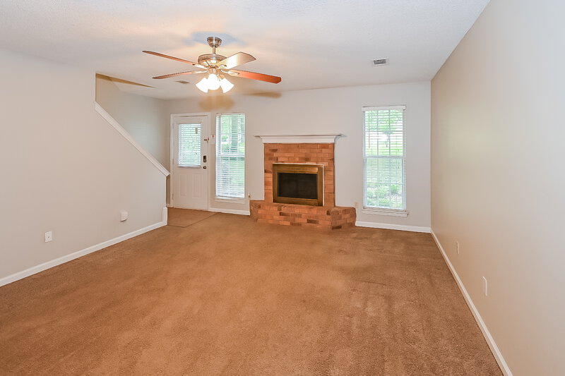 1,825/Mo, 7320 Hickory Estates Dr Walls, MS 38680 Living Room View