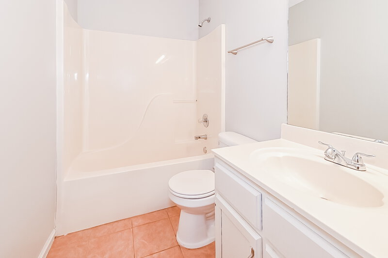 1,825/Mo, 7320 Hickory Estates Dr Walls, MS 38680 Bathroom View