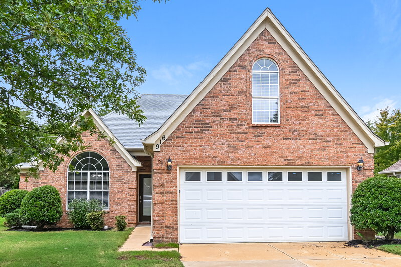 1,845/Mo, 916 Keebler Cove Southaven, MS 38671 External View