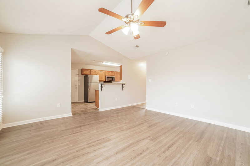 1,580/Mo, 1721 Central Trails Dr Southaven, MS 38671 Living Room View 2