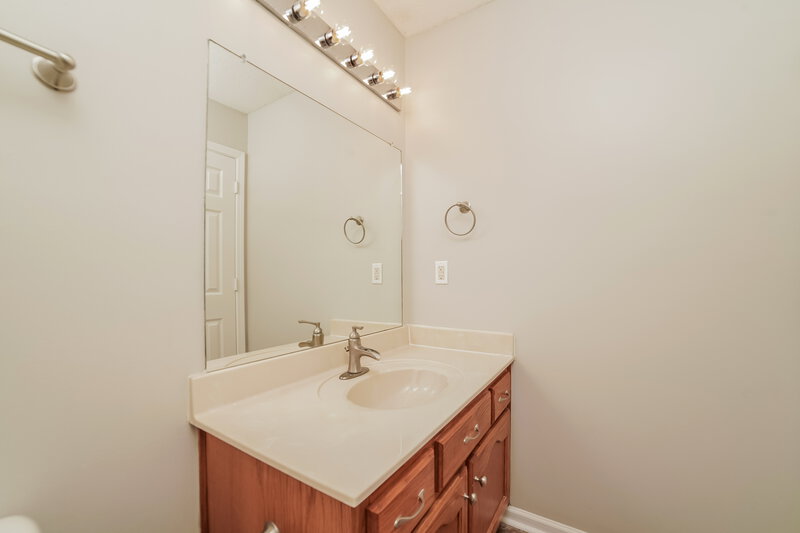 1,580/Mo, 1721 Central Trails Dr Southaven, MS 38671 Bathroom View 2