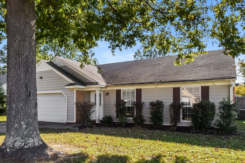 1,455/Mo, 7110 Redfern Dr Horn Lake, MS 38637 Front View