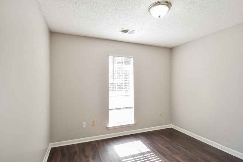 1,455/Mo, 7110 Redfern Dr Horn Lake, MS 38637 Bedroom View 2