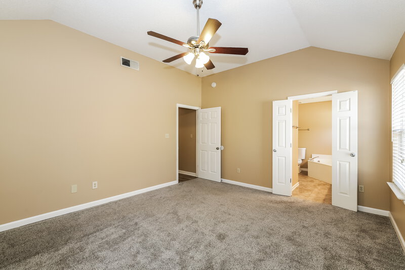 1,565/Mo, 9864 Milestone Circle Olive Branch, MS 38654 Main Bedroom View 2