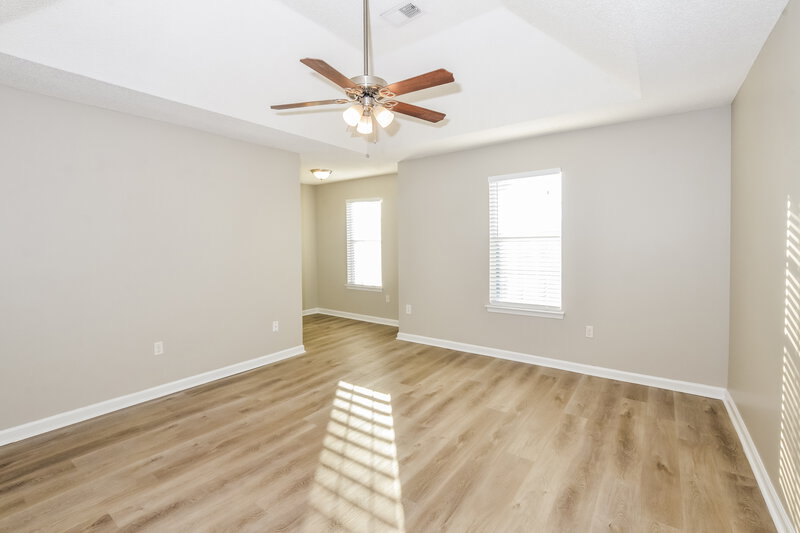 1,800/Mo, 7150 Hunters Forest Dr Olive Branch, MS 38654 Main Bedroom View