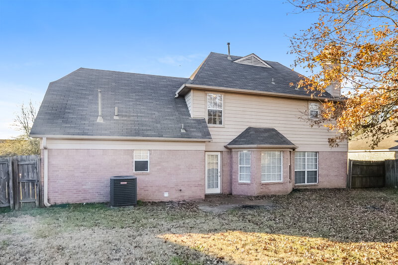 1,800/Mo, 7150 Hunters Forest Dr Olive Branch, MS 38654 Rear View