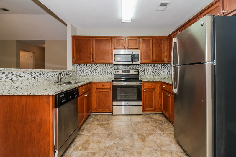 1,505/Mo, 3860 Conrail Circle Horn Lake, MS 38637 Kitchen View