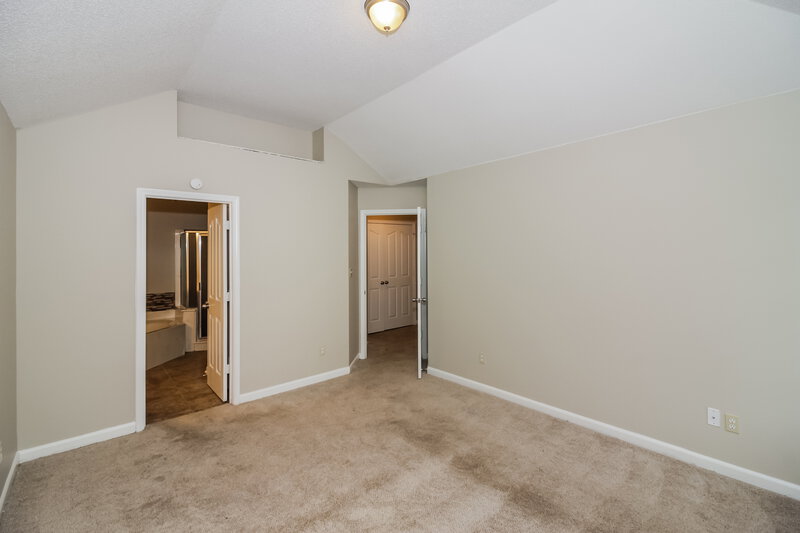 1,505/Mo, 3860 Conrail Circle Horn Lake, MS 38637 Main Bedroom View 2