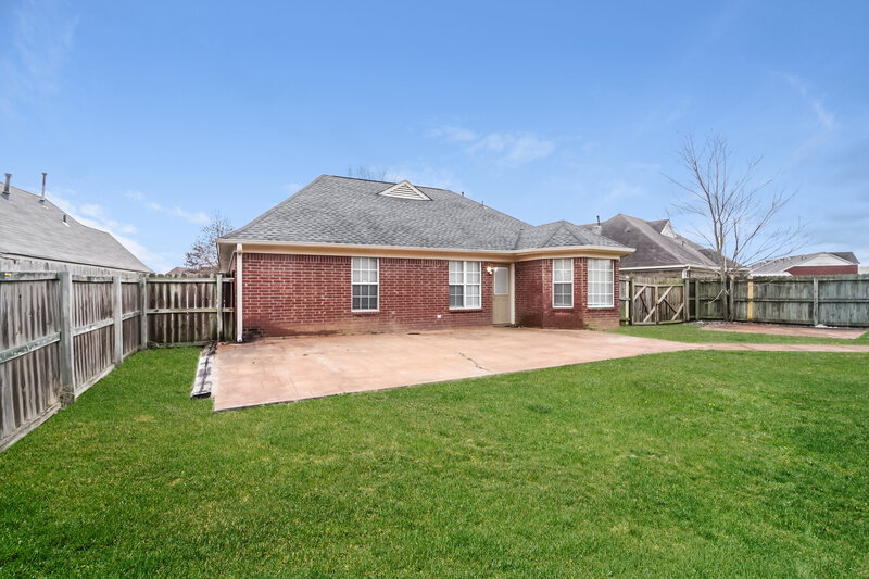1,505/Mo, 3860 Conrail Circle Horn Lake, MS 38637 Rear View