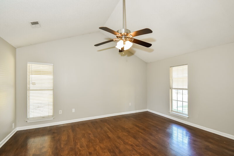 2,380/Mo, 7083 Layne Dr Horn Lake, MS 38637 Living Room View