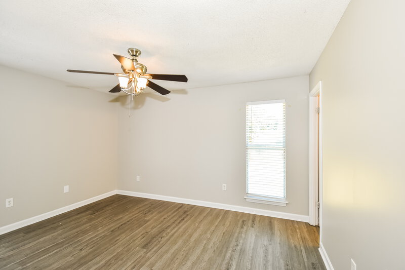 2,380/Mo, 7083 Layne Dr Horn Lake, MS 38637 Main Bedroom View