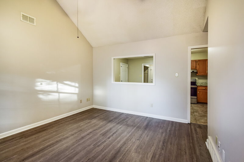1,590/Mo, 6763 Ashland Dr Olive Branch, MS 38654 Living Room View 2