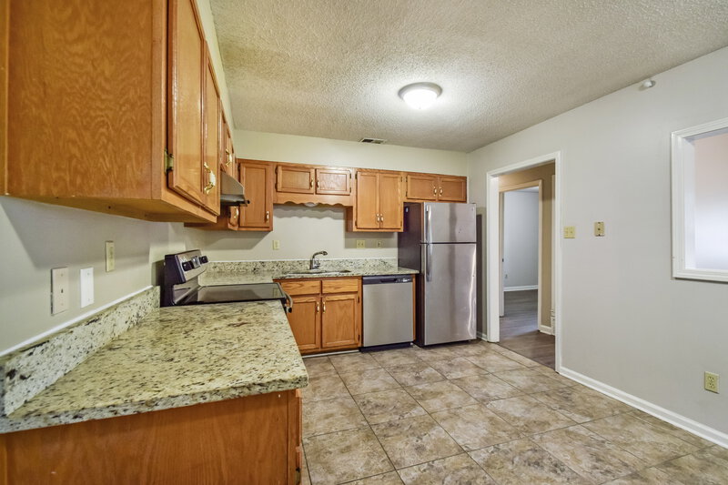 1,590/Mo, 6763 Ashland Dr Olive Branch, MS 38654 Kitchen View 4