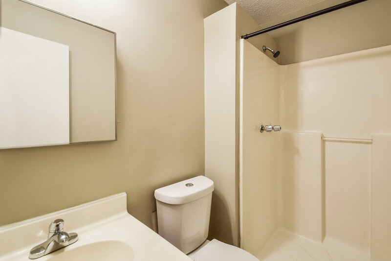 1,590/Mo, 6763 Ashland Dr Olive Branch, MS 38654 Bathroom View