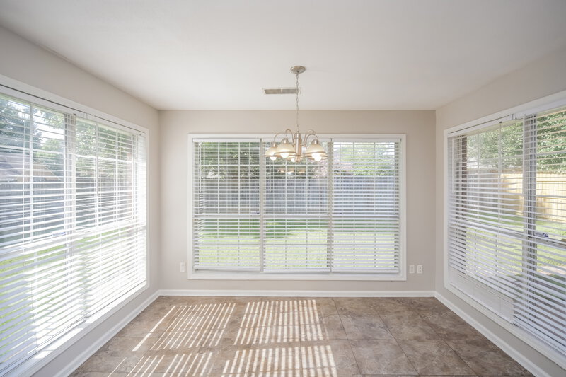 1,780/Mo, 10128 Fox Chase Dr Olive Branch, MS 38654 Dining Room View