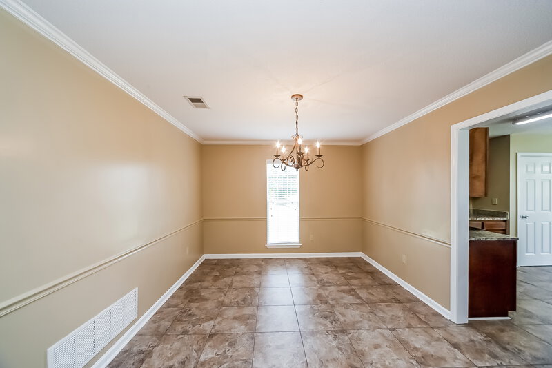 2,150/Mo, 7512 Ally Cove Walls, MS 38680 Dining Room View