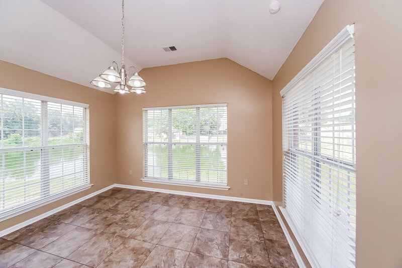 2,150/Mo, 7512 Ally Cove Walls, MS 38680 Sun Room View