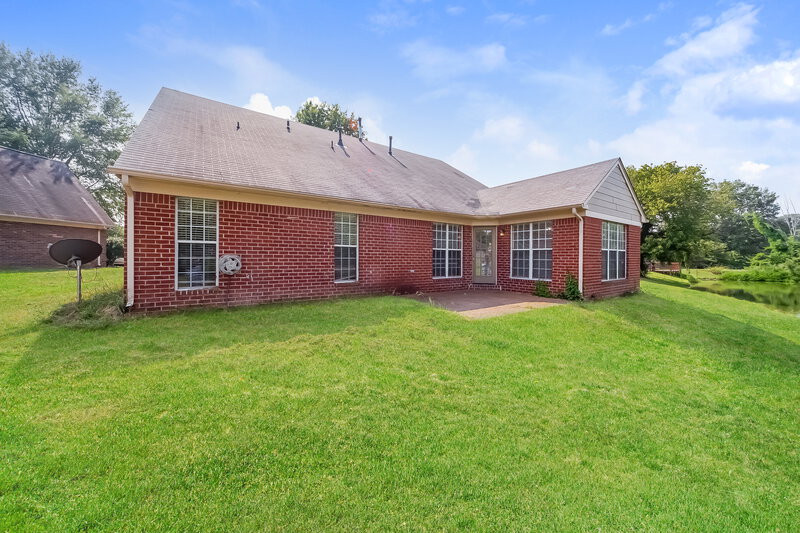 2,150/Mo, 7512 Ally Cove Walls, MS 38680 Rear View
