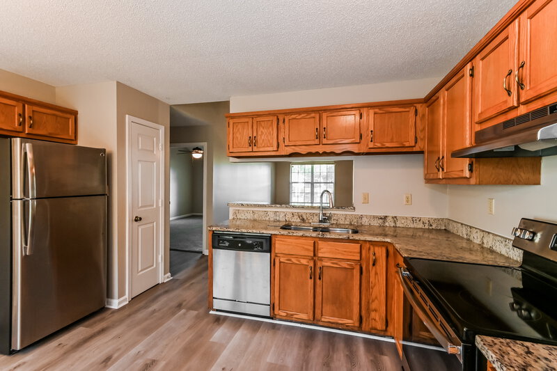 1,820/Mo, 6205 Liberty Estates Dr Walls, MS 38680 Kitchen View 2