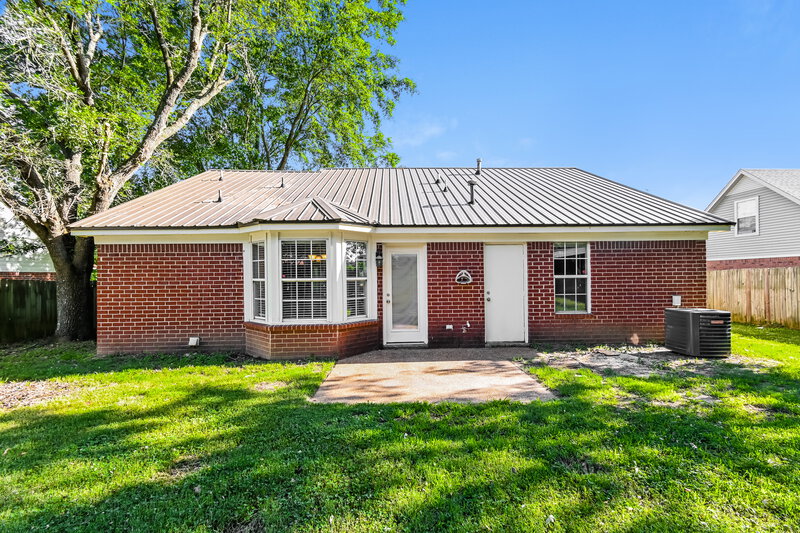 1,820/Mo, 6205 Liberty Estates Dr Walls, MS 38680 Rear View