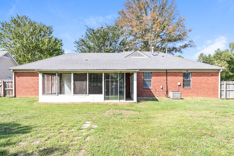 1,570/Mo, 6901 River Birch Rd Walls, MS 38680 Rear View