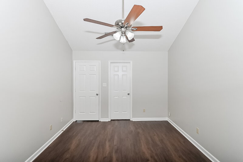 2,150/Mo, 7082 Foxhall Dr Horn Lake, MS 38637 Main Bedroom View 2