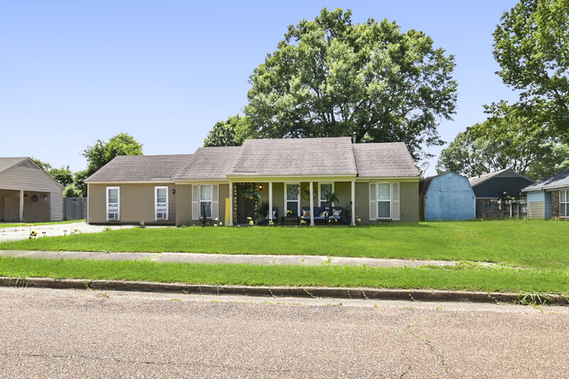 2,110/Mo, 6125 Kensington Rd Horn Lake, MS 38637 External View