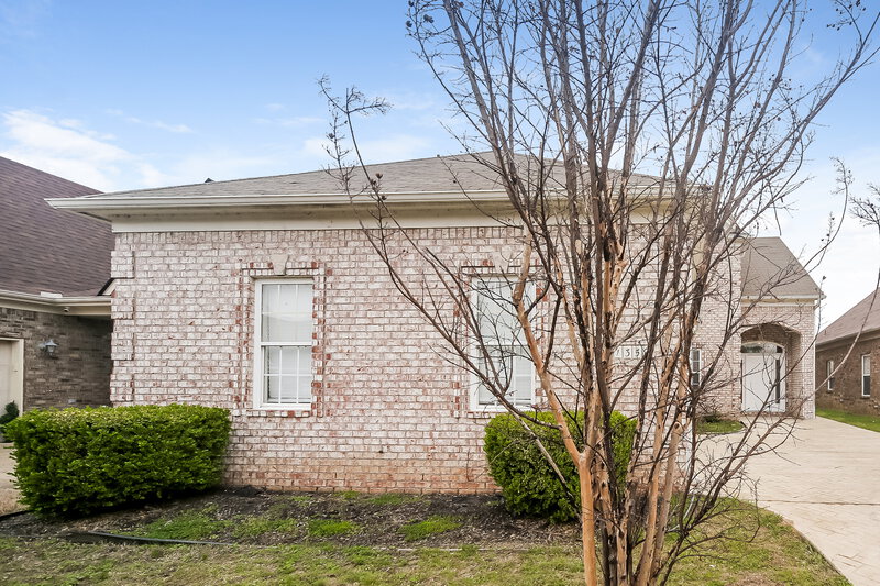 1,540/Mo, 1352 Arbor Lake Dr Horn Lake, MS 38637 Front View