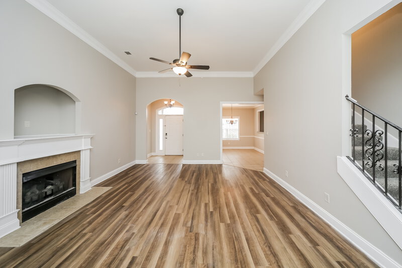 1,540/Mo, 1352 Arbor Lake Dr Horn Lake, MS 38637 Living Room View 2