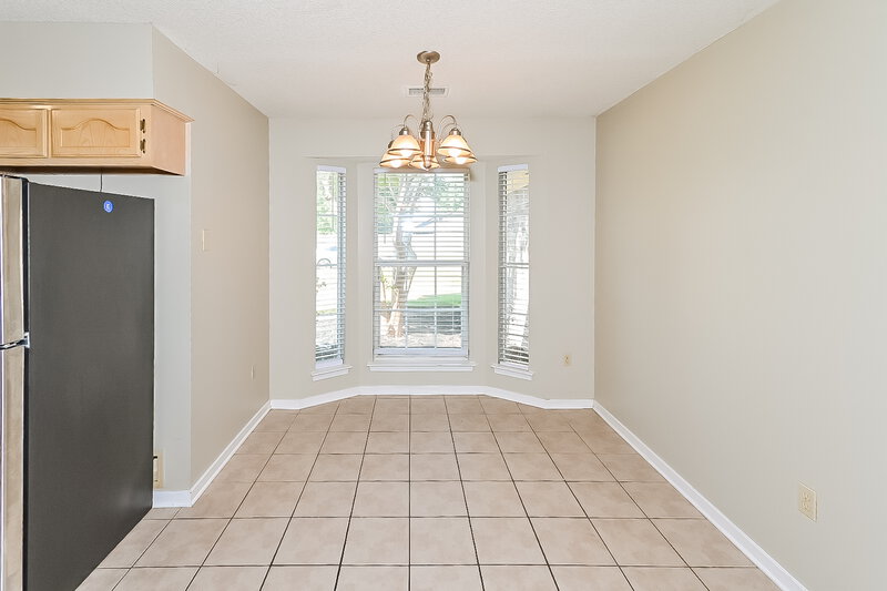 1,680/Mo, 2626 Pintail Dr Horn Lake, MS 38637 Dining Room View