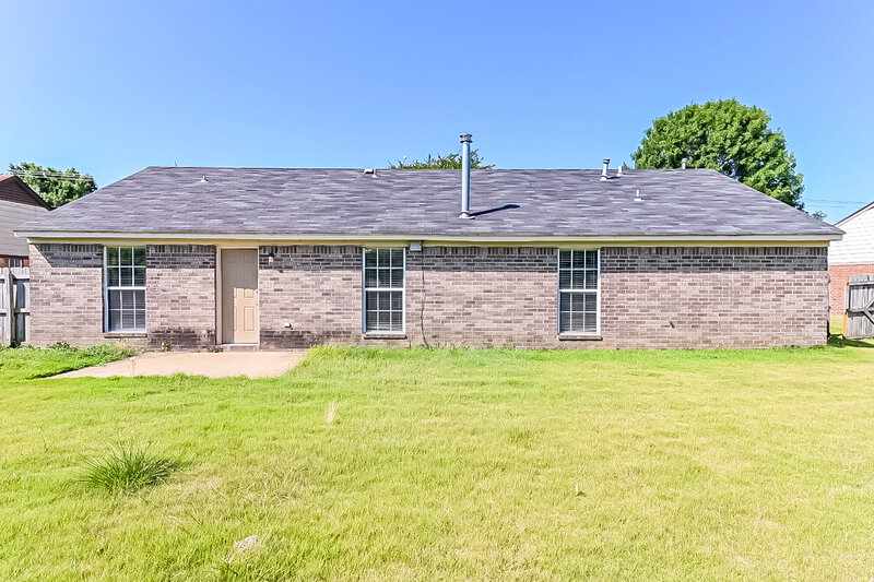 1,680/Mo, 2626 Pintail Dr Horn Lake, MS 38637 Rear View