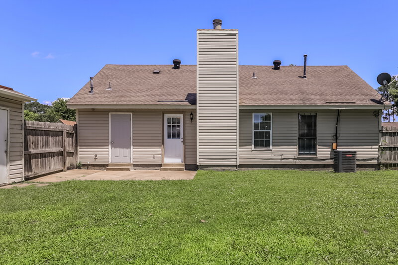 1,695/Mo, 7549 Clarkfield Pl Southaven, MS 38671 Rear View