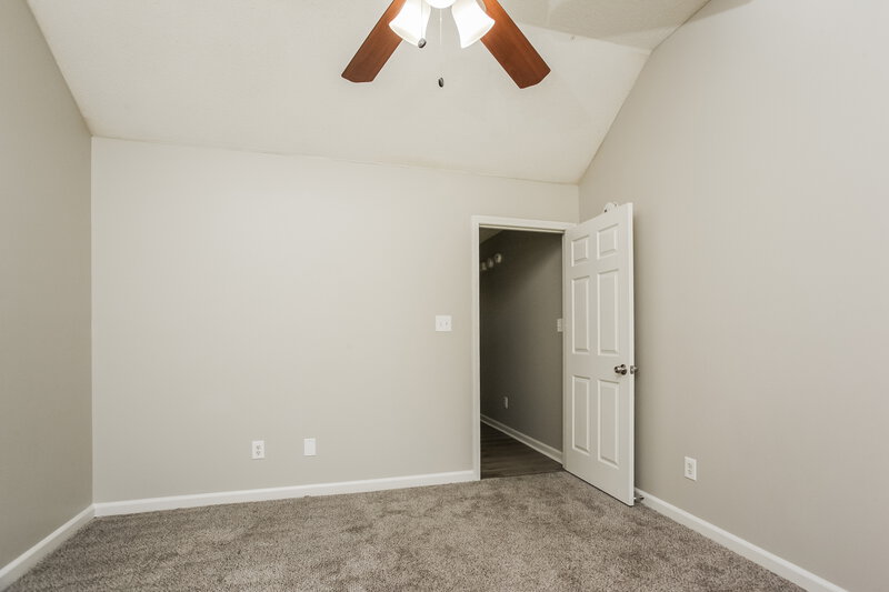 1,630/Mo, 3724 Conrail Circle Horn Lake, MS 38637 Main Bedroom View