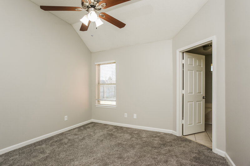 1,630/Mo, 3724 Conrail Circle Horn Lake, MS 38637 Main Bedroom View 2