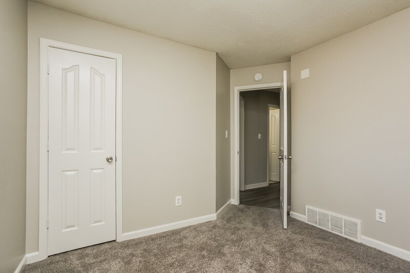 1,630/Mo, 3724 Conrail Circle Horn Lake, MS 38637 Bedroom View 3