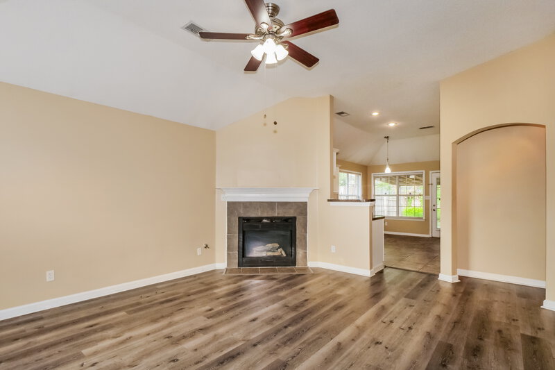1,720/Mo, 2768 Maggie Woods Pl Arlington, TN 38002 Living Room View