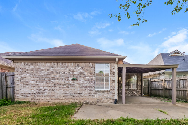 1,720/Mo, 2768 Maggie Woods Pl Arlington, TN 38002 Rear View