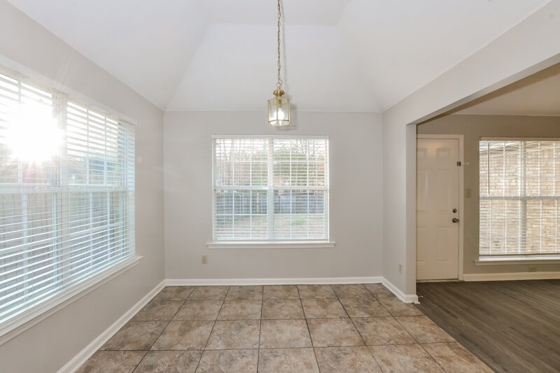 1,795/Mo, 1401 Carlton Ridge Dr Cordova, TN 38016 Breakfast Nook View