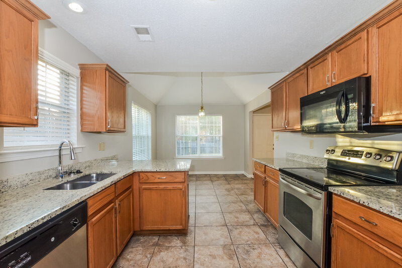 1,795/Mo, 1401 Carlton Ridge Dr Cordova, TN 38016 Kitchen View 2