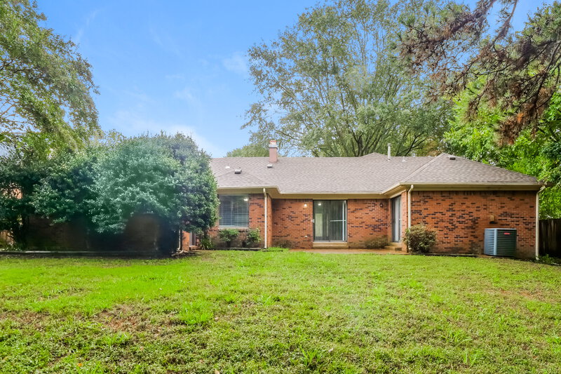 1,765/Mo, 8620 Kettering Dr Cordova, TN 38016 Rear View
