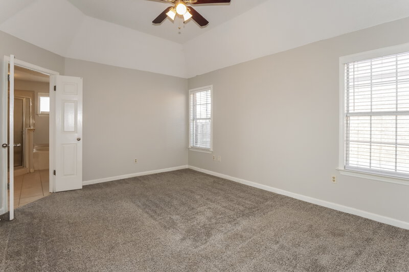1,830/Mo, 2839 Fletcher View Dr Cordova, TN 38016 Main Bedroom View