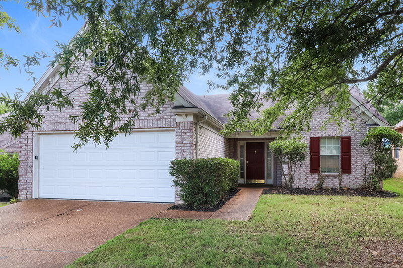 1,800/Mo, 2671 Breezy Ridge Trail Cordova, TN 38016 Front View