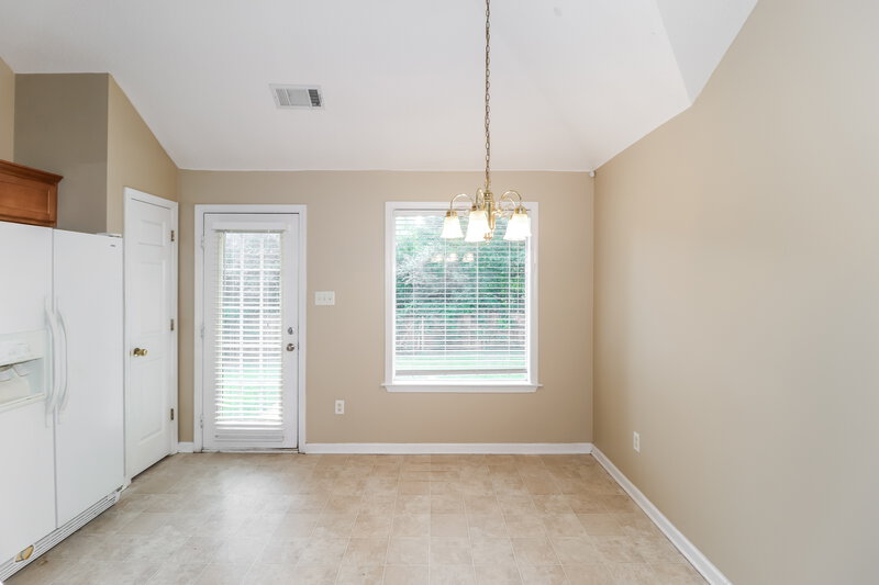 1,800/Mo, 2671 Breezy Ridge Trail Cordova, TN 38016 Dining Room View